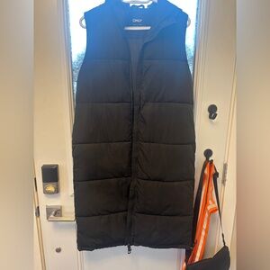 Only Women's Black Puffer Vest